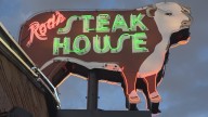 Rod's Steakhouse in Williams reopens