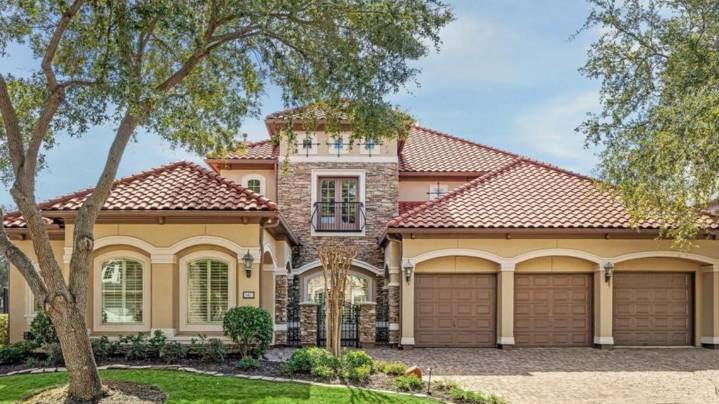 Former Houston Texans QB sells Houston mansion he had been trying to unload since 2017