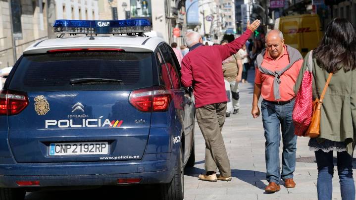 Detenido en Vigo acusado un de delito de odio por increpar a mujeres y un hombre por su orientación sexual