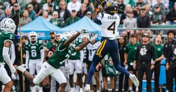 Mountaineer offense falls short on the road at Ohio