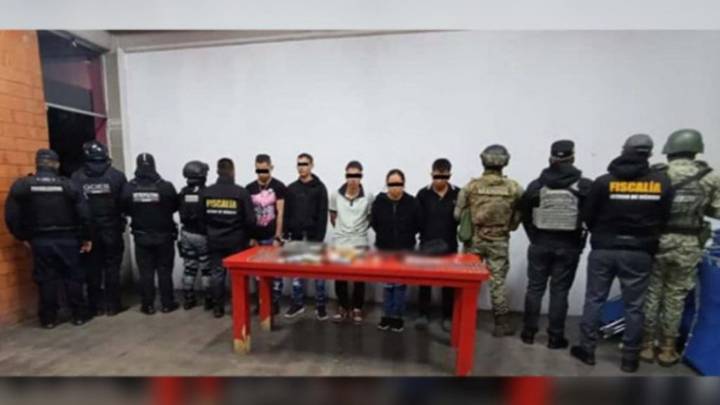 Golpe a “La Chokiza”: detienen a cinco con armas, cristal y más de 200 mil pesos en efectivo