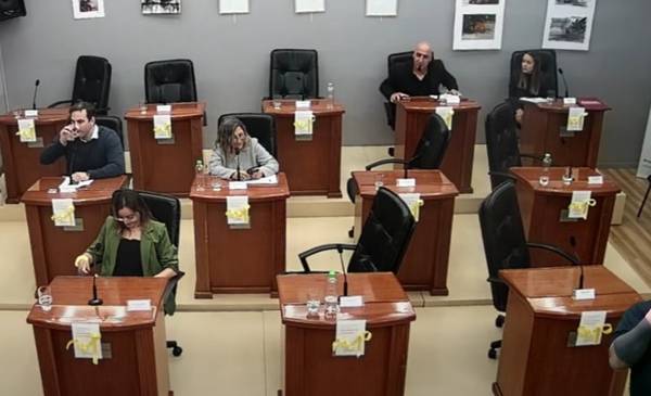 Con chicanas y sin hablar del proyecto del Club de Pesca, la sesión terminó con solo cinco ediles