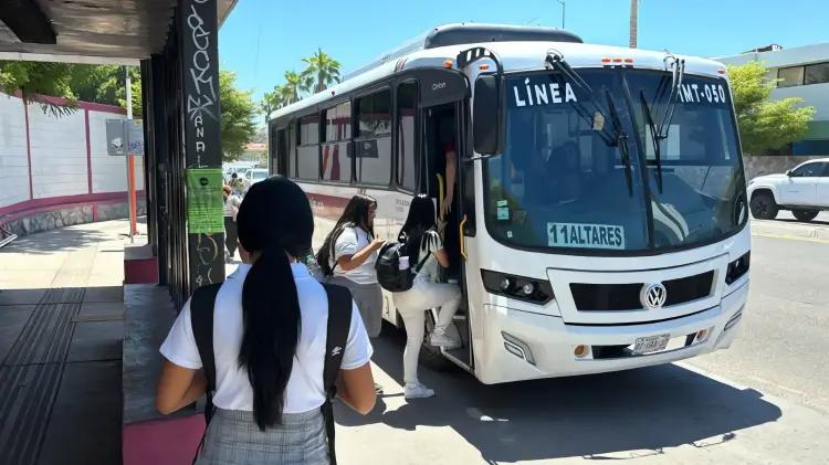 Garantizan transporte seguro en el regreso de alumnos a clases