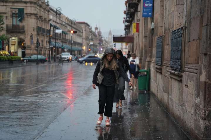 Se pronostica un lunes lluvioso y ambiente templado en Michoacán
