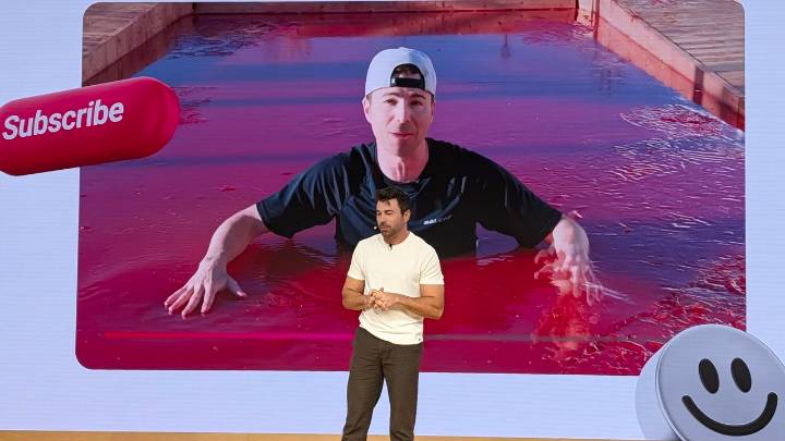 YouTube se echa en manos de la IA y ya retoca vídeos de usuarios con ella