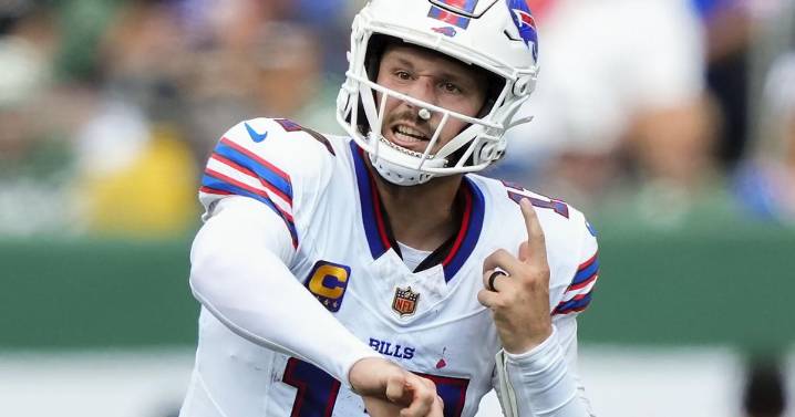 Josh Allen bounces back from bloody nose, leads Bills to easy 30