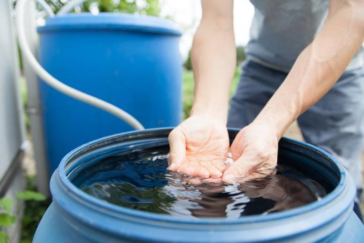 15 States Where They've Made it Illegal to Collect Rainwater