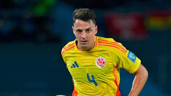 ¿Llegará Santiago Arias a Atlético Nacional en el 2026?