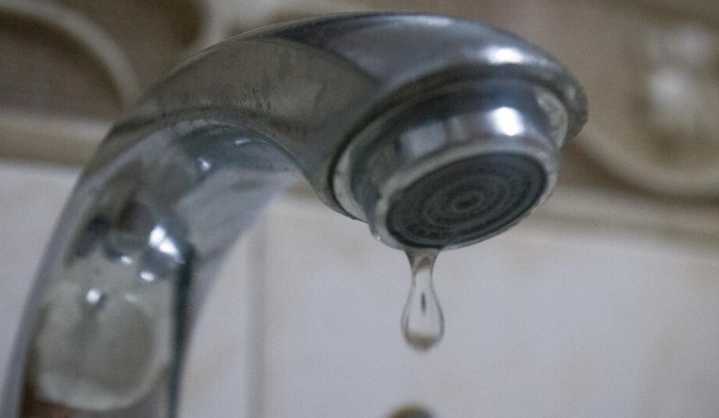 Ruptura de tubería deja sin servicio de agua a más de 20 barrios en Bogotá