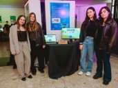 Alumnas de 16 años crearon  una app de juegos para chicos con autismo: "Queremos dar una mano"