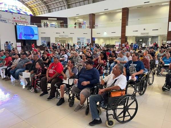 Entregó DIF Estatal 102 sillas de ruedas en Ciudad Juárez