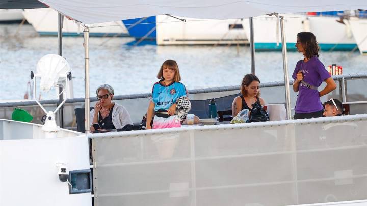 "Cagalitis a bordo"