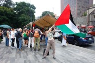 Manifestantes exigen garantizar seguridad de activistas que van en flotilla a Gaza