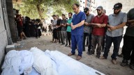 El director de un hospital de Gaza recibió durante su servicio los cadáveres de su hermano y otros familiares