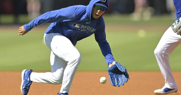 Dodgers activate Michael Kopech and Hyeseong Kim ahead of road trip