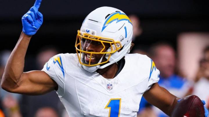 NFL: Chargers aprovecha tres intercepciones de Geno Smith y vence a Raiders