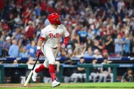 Phillies bash their way to first-round playoff bye, homefield advantage in NLDS