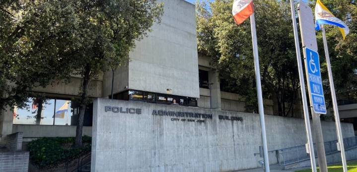 San Jose reins back plan to put police on horses