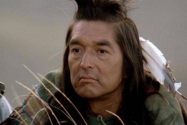 Luto en Hollywood: Muere el actor Graham Greene, famoso por Danza con Lobos y Crepúsculo