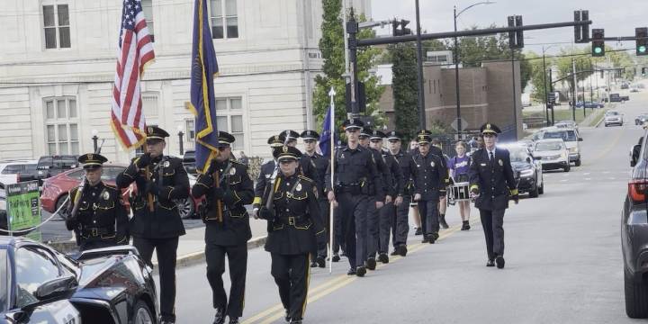 8 officers graduate from Bowling Green Law Enforcement Academy