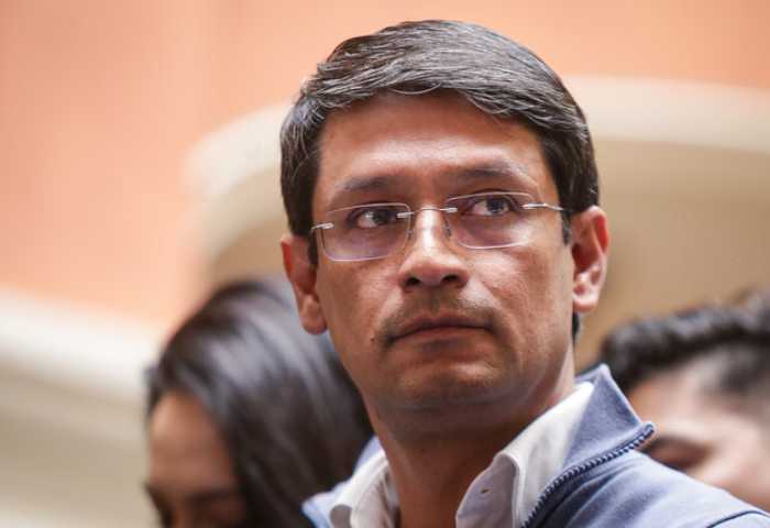 Con abogada de oficio continúa juicio contra Camilo Romero en Corte suprema