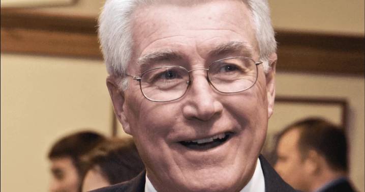 Former Gov. Jim Edgar to lie in state at the Illinois Capitol
