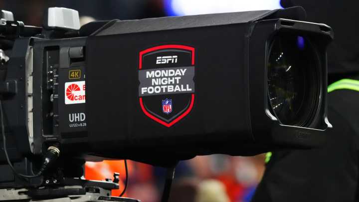 Texans vs. Buccaneers, Raiders vs. Chargers: How to watch on Sling