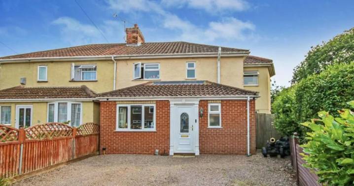 Inside £435,000 home for sale with a Tardis in the kitchen