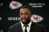 Chiefs DT Chris Jones uses football as escape after attending aunt's funeral