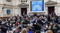 Con fracturas entre los aliados y sin el respaldo de los gobernadores, cómo se construyó en Diputados la mayoría que rechazó los vetos de Milei