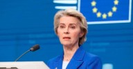 Avión en el que viajaba la presidenta de la Comisión Europea sufrió presunta interferencia rusa; Moscú lo negó