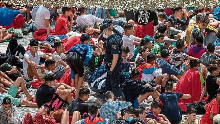 Condenadas la exvicepresidenta y exdelegada del gobierno en Ceuta por la devolución de 55 menores marroquíes en 2021