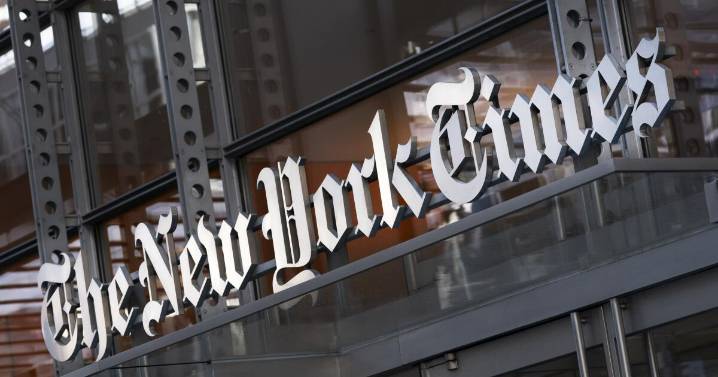 Jueza desestima demanda de tribu indígena del Amazonas contra The New York Times y TMZ