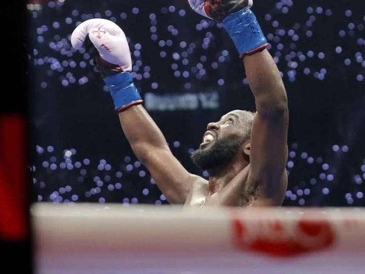 ¡Histórico! Terence Crawford Derrota a ‘Canelo’ Álvarez