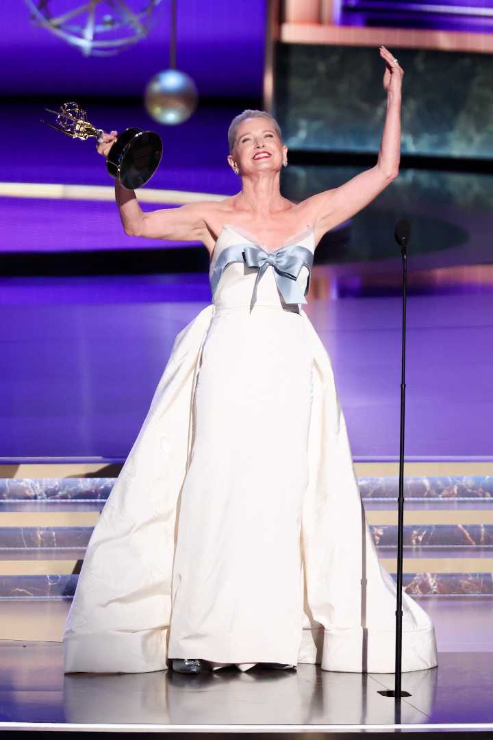 Inside the 2025 Emmy Awards: Sweet PDA and Everything You Didn’t See on TV