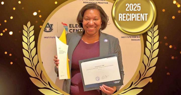 Dozier receives National Lifetime Achievement Award