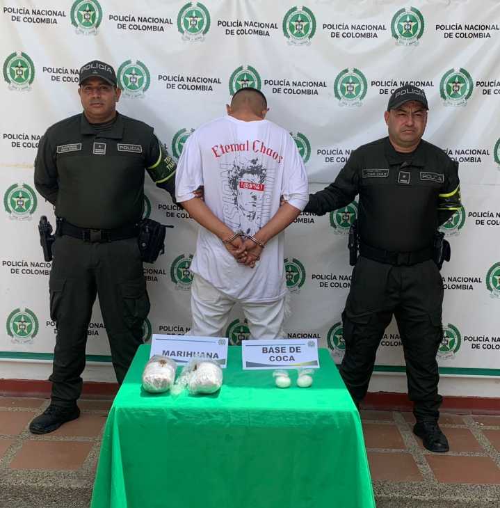 Cayó «Finca sin agua»: llevaba un kilo de marihuana y 120 dosis de base coca en un costal