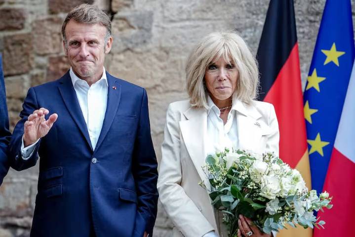 El presidente de Francia aportará “pruebas científicas” para probar que su esposa es mujer
