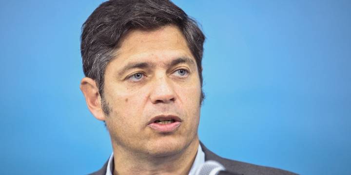 Axel Kicillof cuestionó a Javier Milei por el acto en Moreno: “Lo podrían haber hecho en un gimnasio, dada la concurrencia”