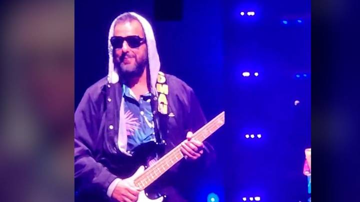 Adam Sandler's surprises fans with '90s overload