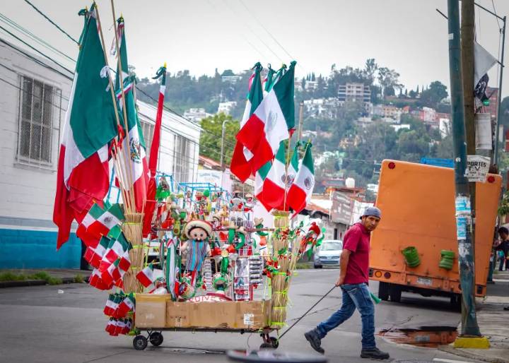 Precaución, recomiendan ciudadanos para las fiestas patrias