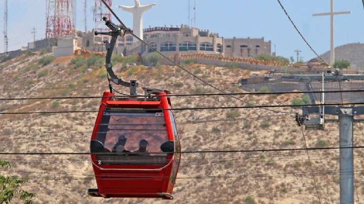 Apagón deja a 80 personas atrapadas en teleférico de Torreón