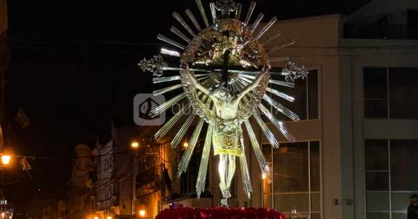 ¡Del pueblo de Salta no apartes tu amor! La emocionante despedida al Señor del Milagro