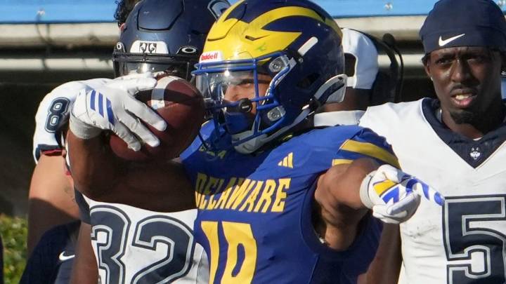 Blue Hens visit Florida International in Conference USA debut