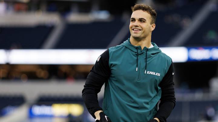 Eagles FB Ben VanSumeren is out for the year with torn patella tendon