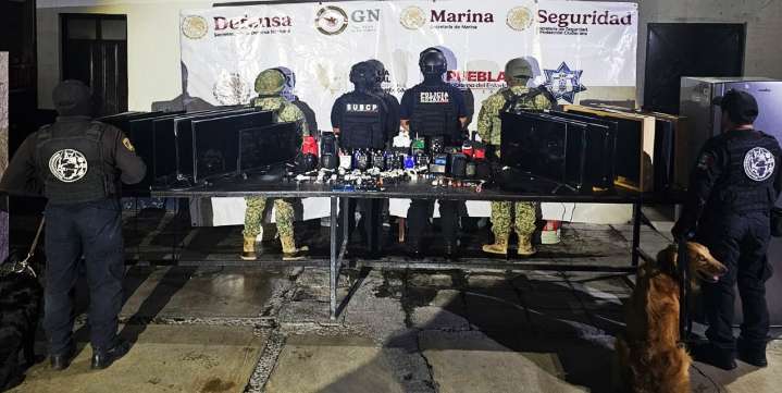 Por segunda vez en menos de un año, vuelven a decomisar refrigeradores, pantallas y dinero en efectivo en el penal de Tehuacán