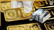 Sharadiya Navratri 2025 gold price: When to buy gold? Is this the right time to invest in the yellow metal?