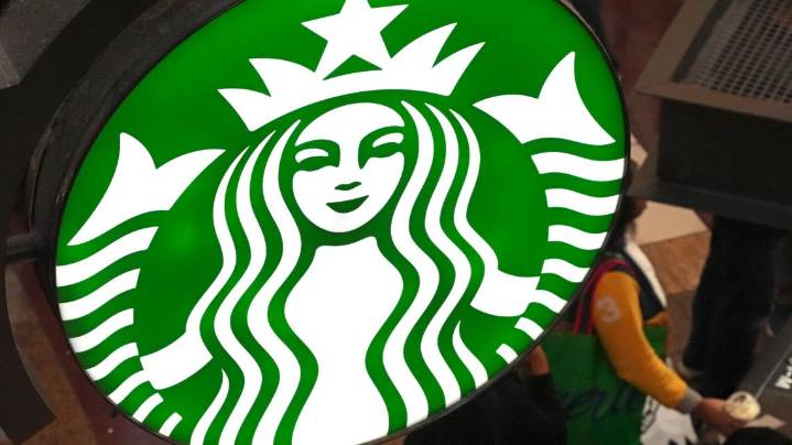 Starbucks workers sue over company's new dress code