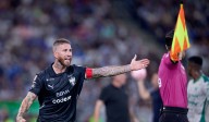 “Esto solo pasa aquí”: Sergio Ramos explota contra el arbitraje de la Liga MX tras dos goles anulados