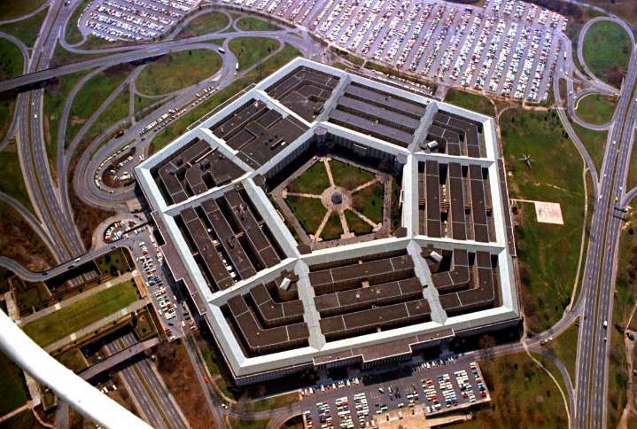 Trump cambiará el nombre del Departamento de Defensa a Departamento de Guerra